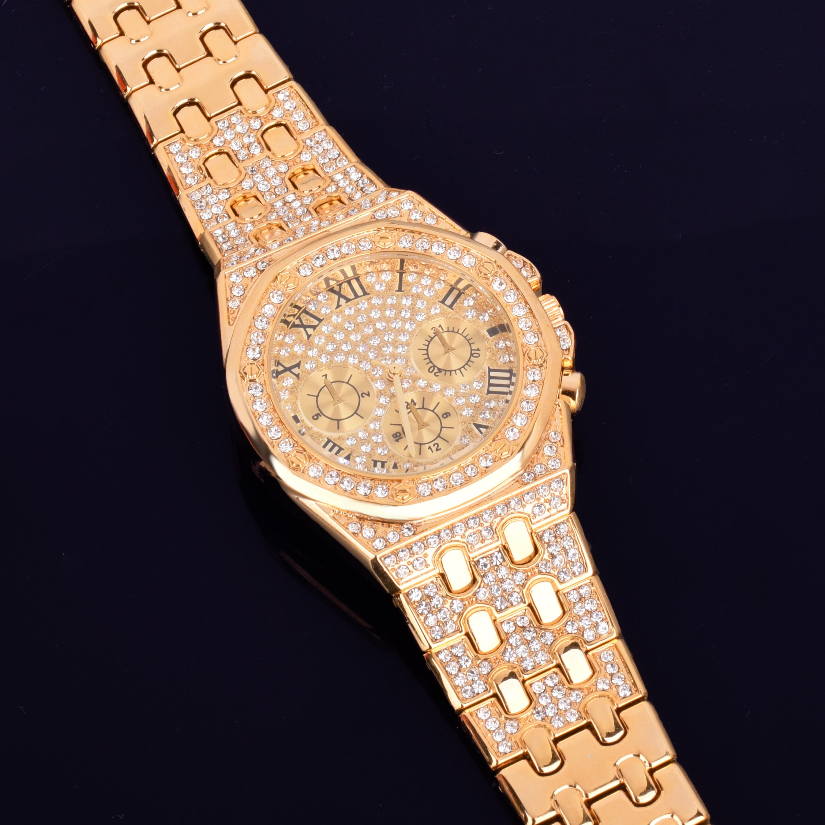 Big face store diamond watch