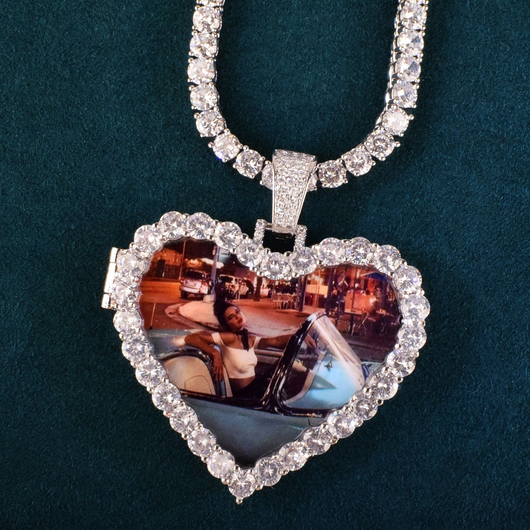 Picture Necklaces for Moms | Necklace for Mom with Picture